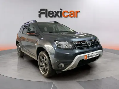 Usado Dacia Duster Extreme 101 CV (74 kW) 2022 Gris SUV