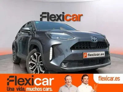 Usado Toyota Yaris Cross Active 116 CV (85 kW) 2022 Gris SUV