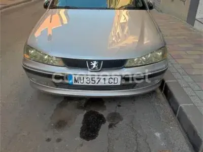 Usado Peugeot 406 110 CV (80 kW) 1999 Gris / plata Berlina