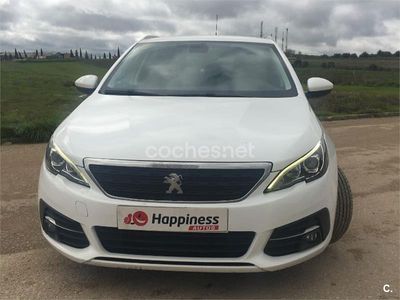 Usado Peugeot 308 SW Access 100 CV (73 kW) 2020 Blanco Familiar
