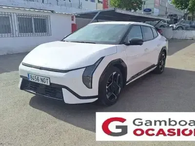 Usado Kia EV4 GT-Line 150 kW (204 CV) 2025 Blanco Berlina