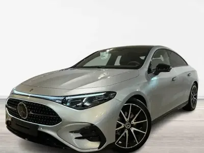 Usado Mercedes CLA180 136 CV (100 kW) 2026 Gris Berlina