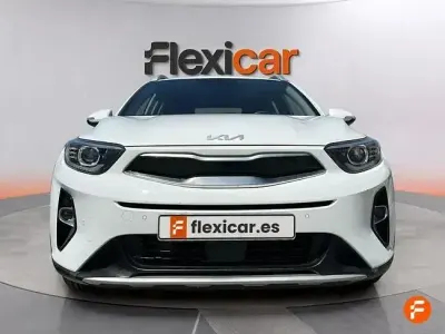 Usado Kia Stonic Plus 84 CV (61 kW) 2022 Blanco SUV