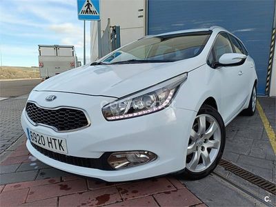Blanco Usado 2013 Kia Ceed Sportswagon Familiar | 6400 €