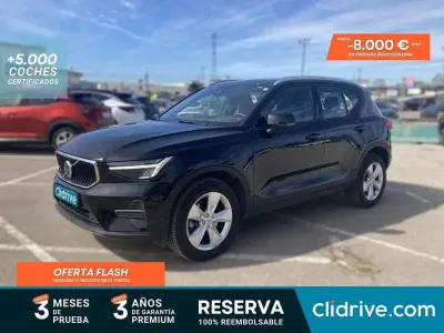 Usado Volvo XC40 Core 163 HP (119 kW) 2022 Preto SUV