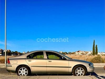 Beige Usado 2001 Volvo S60 Berlina | 3200 € (Un poco caro)