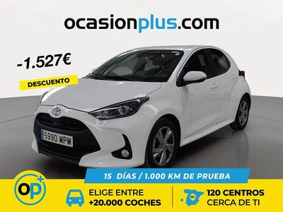 Usado Toyota Yaris Hybrid Active 116 CV (85 kW) 2024 Blanco Berlina