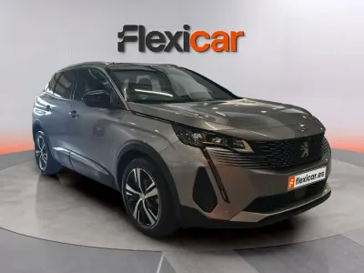 Usado Peugeot 3008 Allure 131 CV (96 kW) 2021 Gris SUV