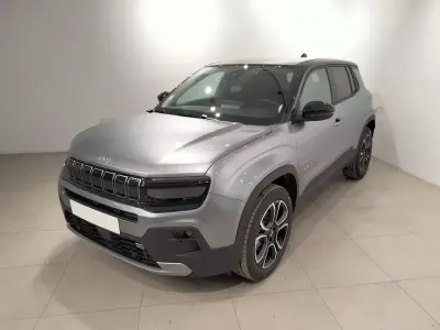 Usado Jeep Avenger Summit 100 CV (73 kW) 2024 Gris SUV