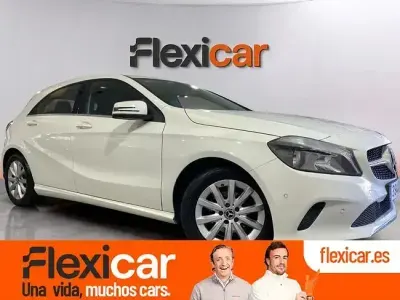 Usado Mercedes A180 109 CV (80 kW) 2017 Blanco Utilitario