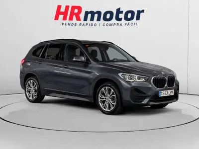 Usado BMW X1 Advantage 140 CV (102 kW) 2021 Gris SUV
