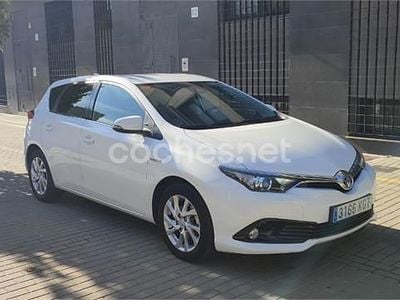 Toyota Auris Hybrid