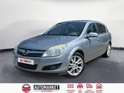 Usado Opel Astra Cosmo 140 CV (102 kW) 2007 Gris / plata Berlina