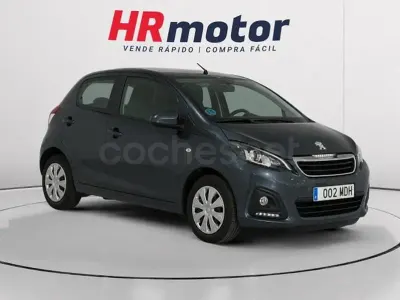 Usado Peugeot 108 Active 72 CV (52 kW) 2021 Gris / plata Berlina