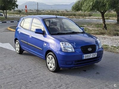 Usado Kia Picanto LX 65 CV (47 kW) 2006 Azul Utilitario