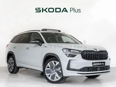 Usado Skoda Kodiaq SportLine 204 CV (150 kW) 2025 Gris SUV