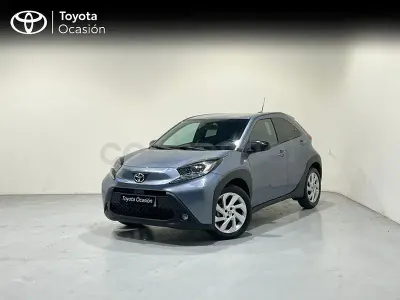Usado Toyota Aygo X Play 72 CV (52 kW) 2024 Azul SUV
