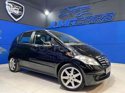 Usado Mercedes A180 Avantgarde 109 CV (80 kW) 2010 Negro Monovolumen