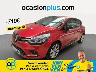 Usado Renault Clio LIMITED 90 CV (66 kW) 2017 Rojo