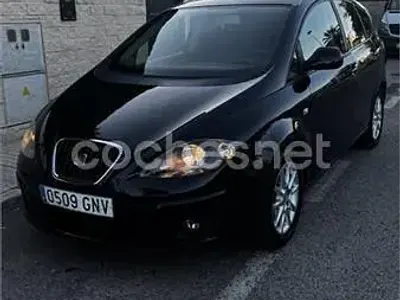 Usado Seat Altea XL 105 CV (77 kW) 2009 Negro Monovolumen