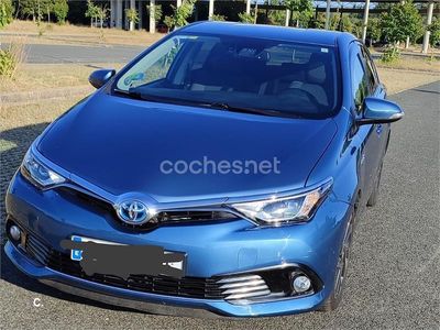 Toyota Auris Hybrid