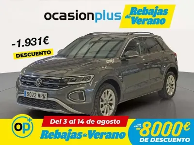 Usado VW T-Roc Life 110 CV (80 kW) 2024 Gris SUV