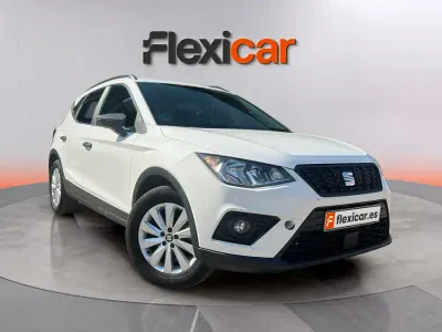 Usado Seat Arona 95 CV (69 kW) 2020 Blanco SUV