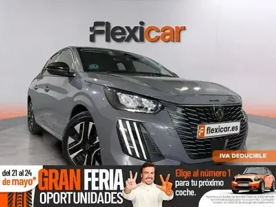 Usado Peugeot 208 Allure 100 CV (73 kW) 2024 Gris Utilitario
