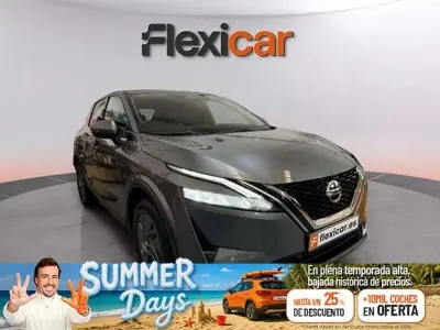 Usado Nissan Qashqai Acenta 140 CV (102 kW) 2021 Gris SUV