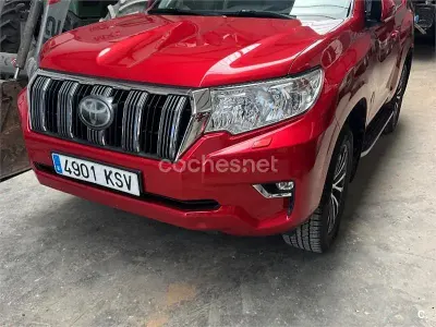 Usado Toyota Land Cruiser 177 CV (130 kW) 2019 Granate SUV