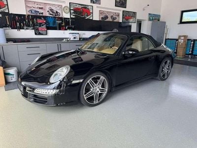 Usado Porsche 911 325 CV (239 kW) 2007 Negro Descapotable