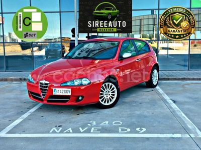 Rojo Usado 2009 Alfa Romeo 147 Distinctive Utilitario | 2990 € (Buen precio)