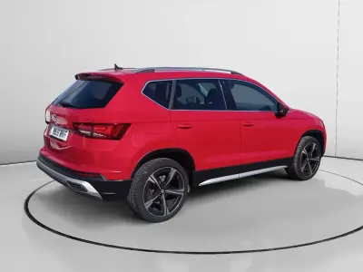 Begagnad Seat Ateca Xperience 150 HK (110 kW) 2024 Röd SUV