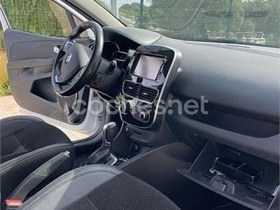 Usado Renault Clio IV Zen 120 CV (88 kW) 2017 Blanco Berlina