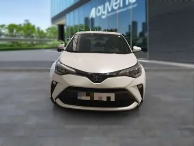 Usado Toyota C-HR+ Advance 122 CV (89 kW) 2022 Blanco SUV