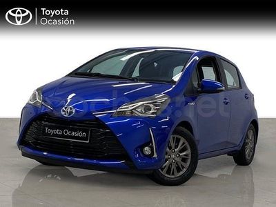 Usado Toyota Yaris Hybrid Active 100 CV (73 kW) 2019 Azul Berlina