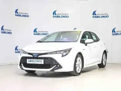 Usado Toyota Corolla Business Edition 122 CV (89 kW) 2022 Blanco Berlina
