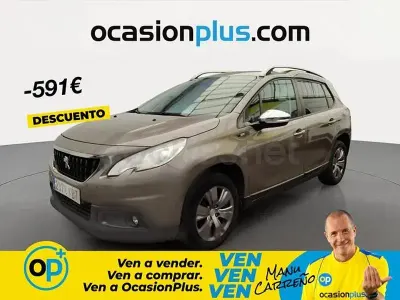 Usado Peugeot 2008 Style 110 CV (80 kW) 2017 Gris / plata SUV