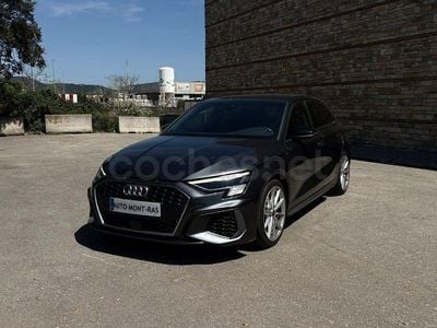 Usado Audi A3 150 HP (110 kW) 2022 Cinzento Sedan