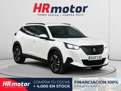 Usado Peugeot 2008 Allure 110 CV (80 kW) 2022 Blanco SUV