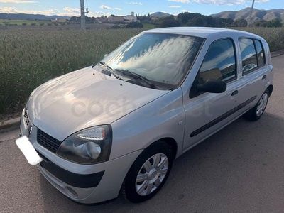 Usado Renault Clio II Authentique 65 CV (47 kW) 2004 Azul Berlina