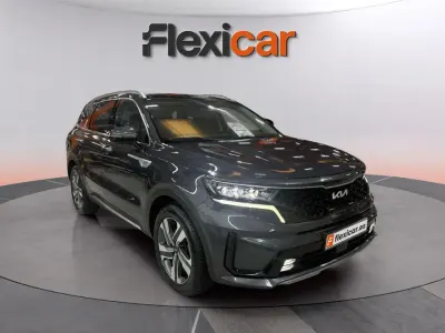 Usado Kia Sorento Plus 230 CV (169 kW) 2023 Gris SUV