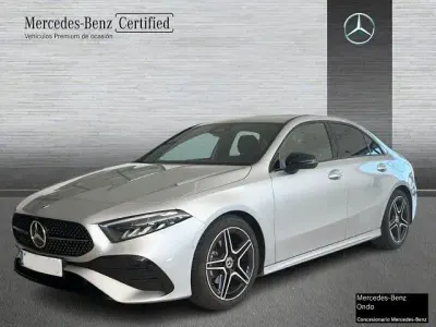 Usado Mercedes A180 136 CV (100 kW) 2025 Plata hightech