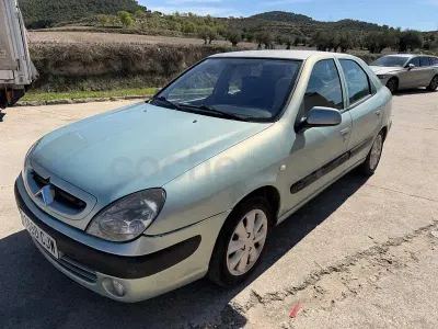 Usado Citroën Xsara 90 CV (66 kW) 2003 Verde Berlina