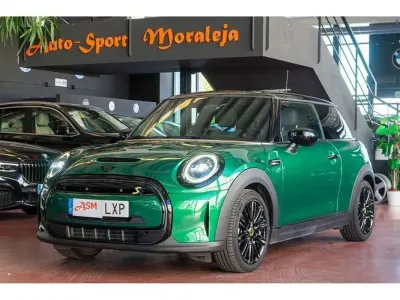 Usado Mini Cooper SE 135 kW (184 CV) 2022 Verde Utilitario
