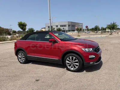 Usado VW T-Roc Style 150 CV (110 kW) 2021 Granate SUV