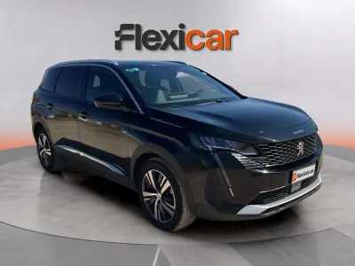 Usado Peugeot 5008 Allure 131 CV (96 kW) 2024 Negro SUV