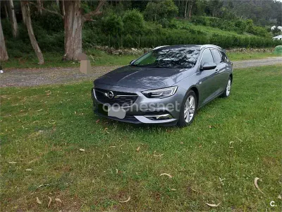 Usado Opel Insignia Excellence 170 CV (125 kW) 2018 Gris / plata Familiar