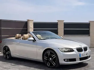 Usado BMW 325 Cabriolet Comfort Edition 196 CV (144 kW) 2008 Gris Descapotable