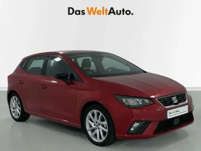 Usado Seat Ibiza FR 150 CV (110 kW) 2023 Rojo Utilitario
